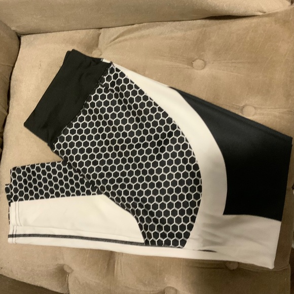 Geometric pattern leggings - Picture 1 of 3